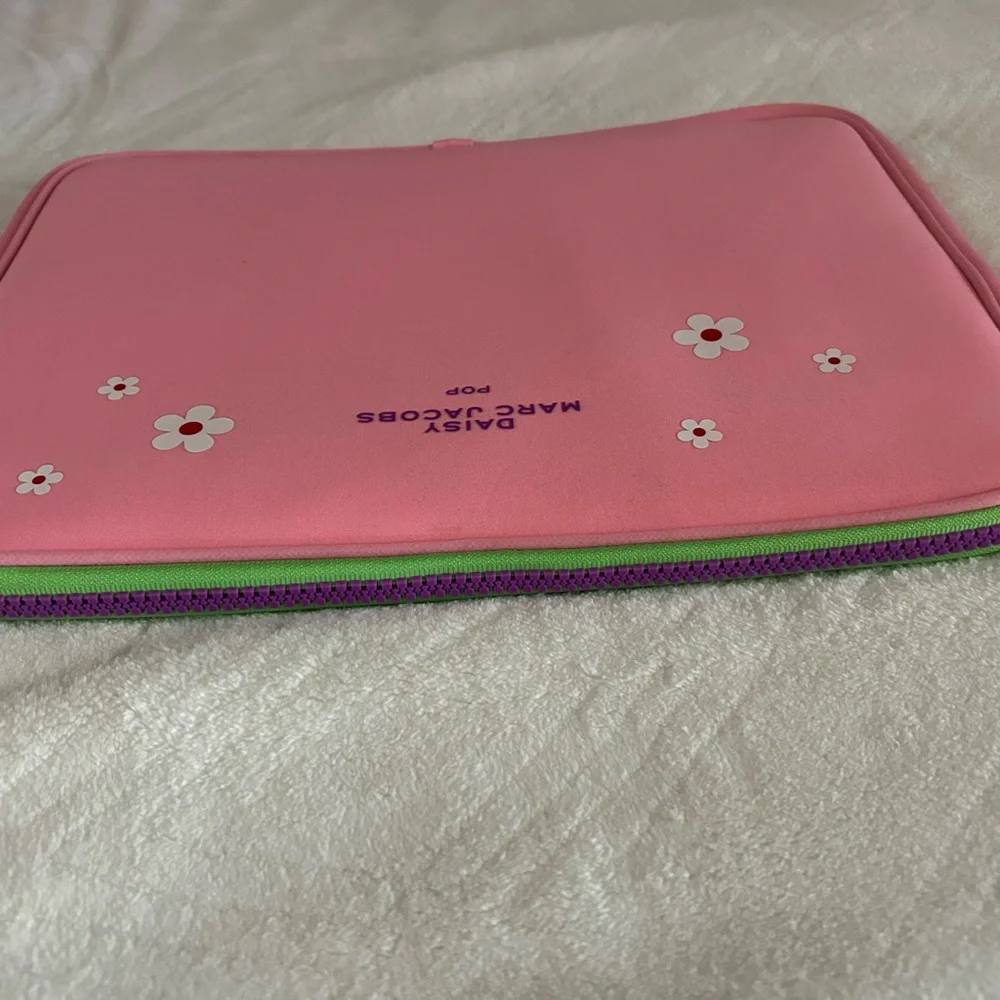 💕Marc Jacobs Pink laptop sleeve case💕